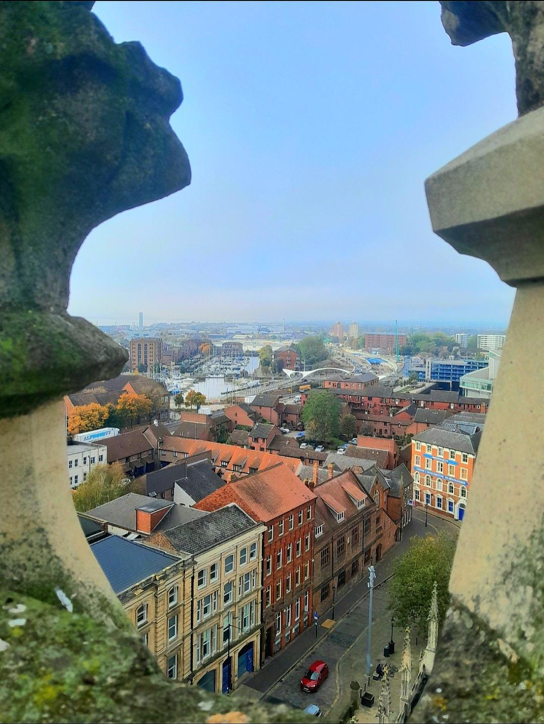 Hull Minister Vantage Photo